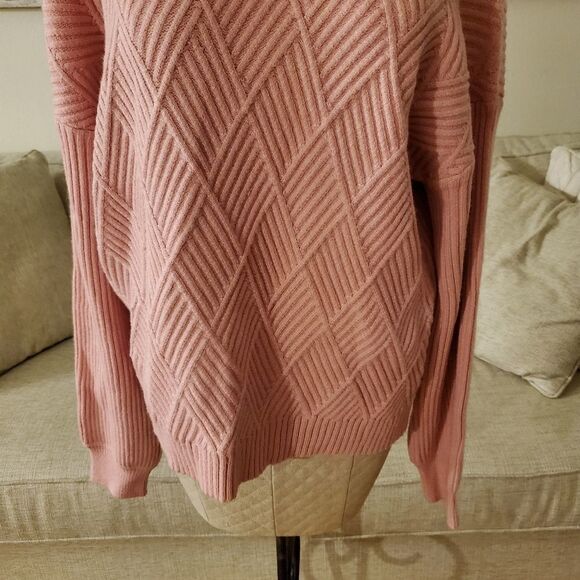 Catherine Malandrino Textured Long Sleeve Pullover - Picture 5 of 11